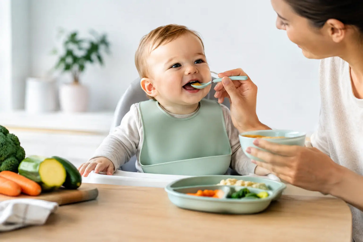 A Weaning Schedule Example for Your Growing Baby