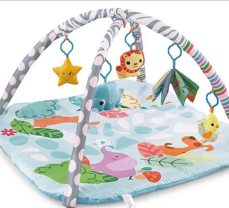 Newborn soft crawling baby play mat with hanging toys .
