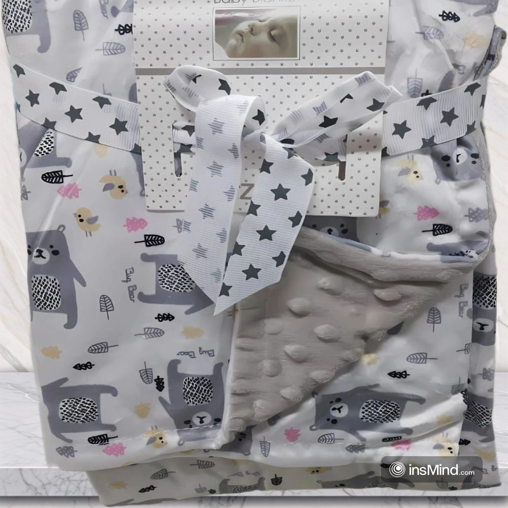 Baby blanket set with animal patterns 