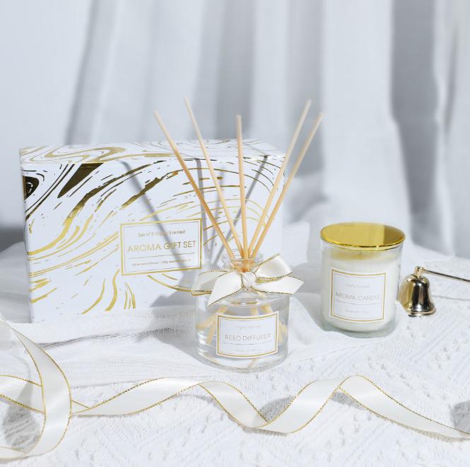 Aroma Diffuser and Candle Aroma Gift Set.