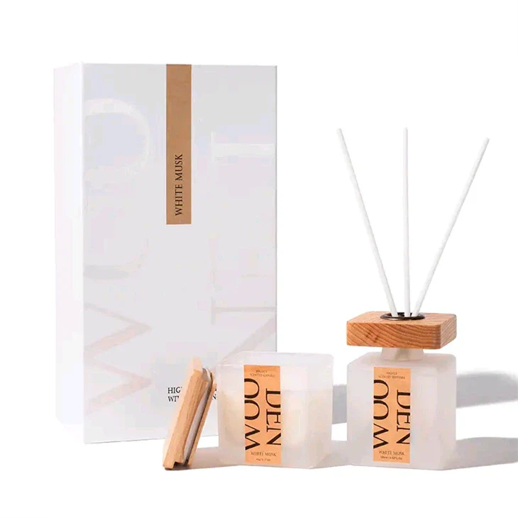 Wood Tone Diffuser & Candle Gift Set With Luxury Packaging white musk Flavour.