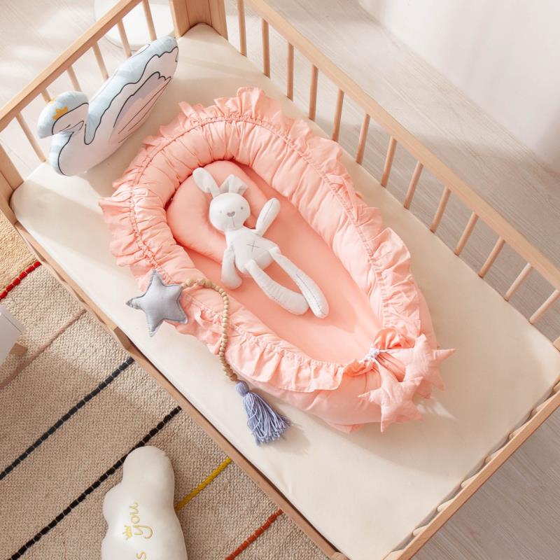 Beautiful and cozy baby nest, ideal for rest and play