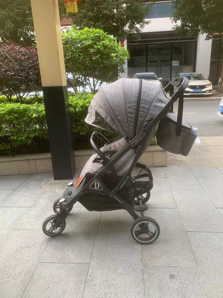 Dearest 718 Baby Stroller The Foldable and Portable All-Season Solution for Comfortable and Convenient Travel