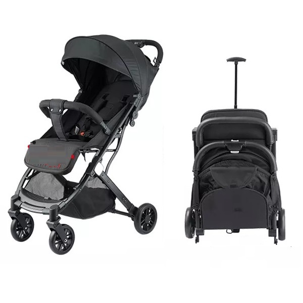 Lightweight and Compact Travel Stroller: Easy for Airplane Use